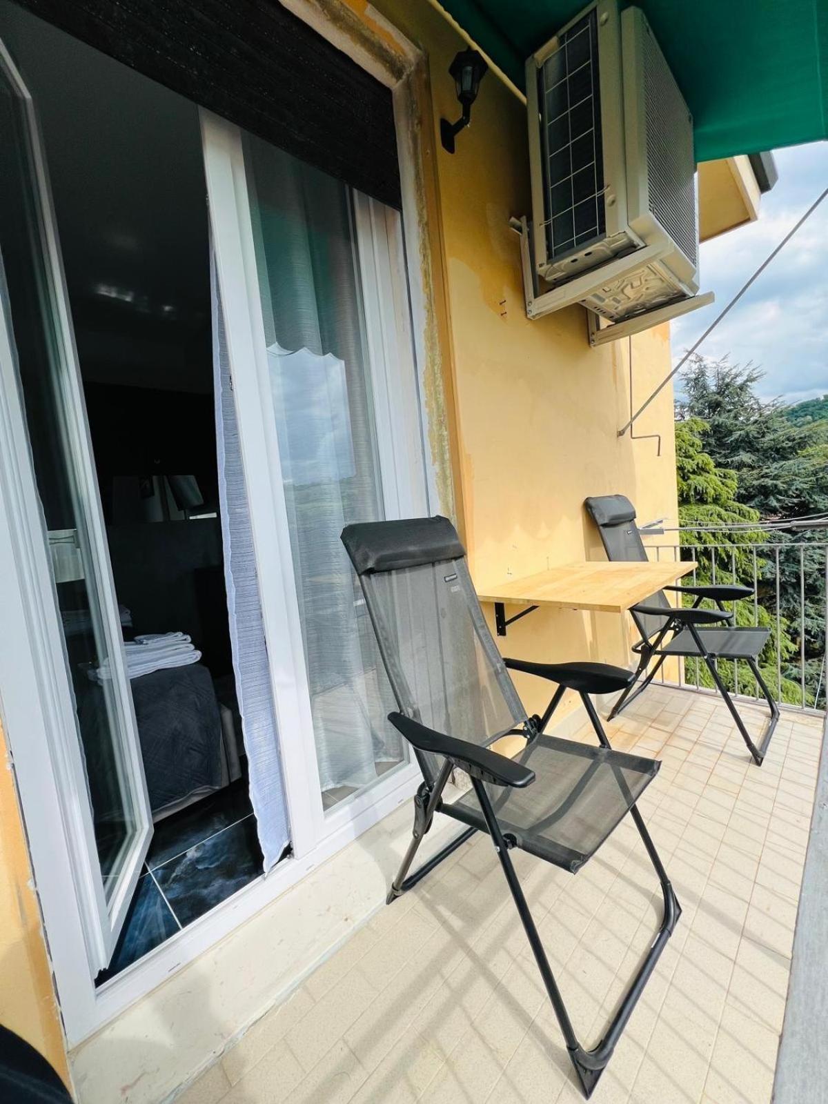 Seven Nights Bologna Bed & Breakfast Bagian luar foto